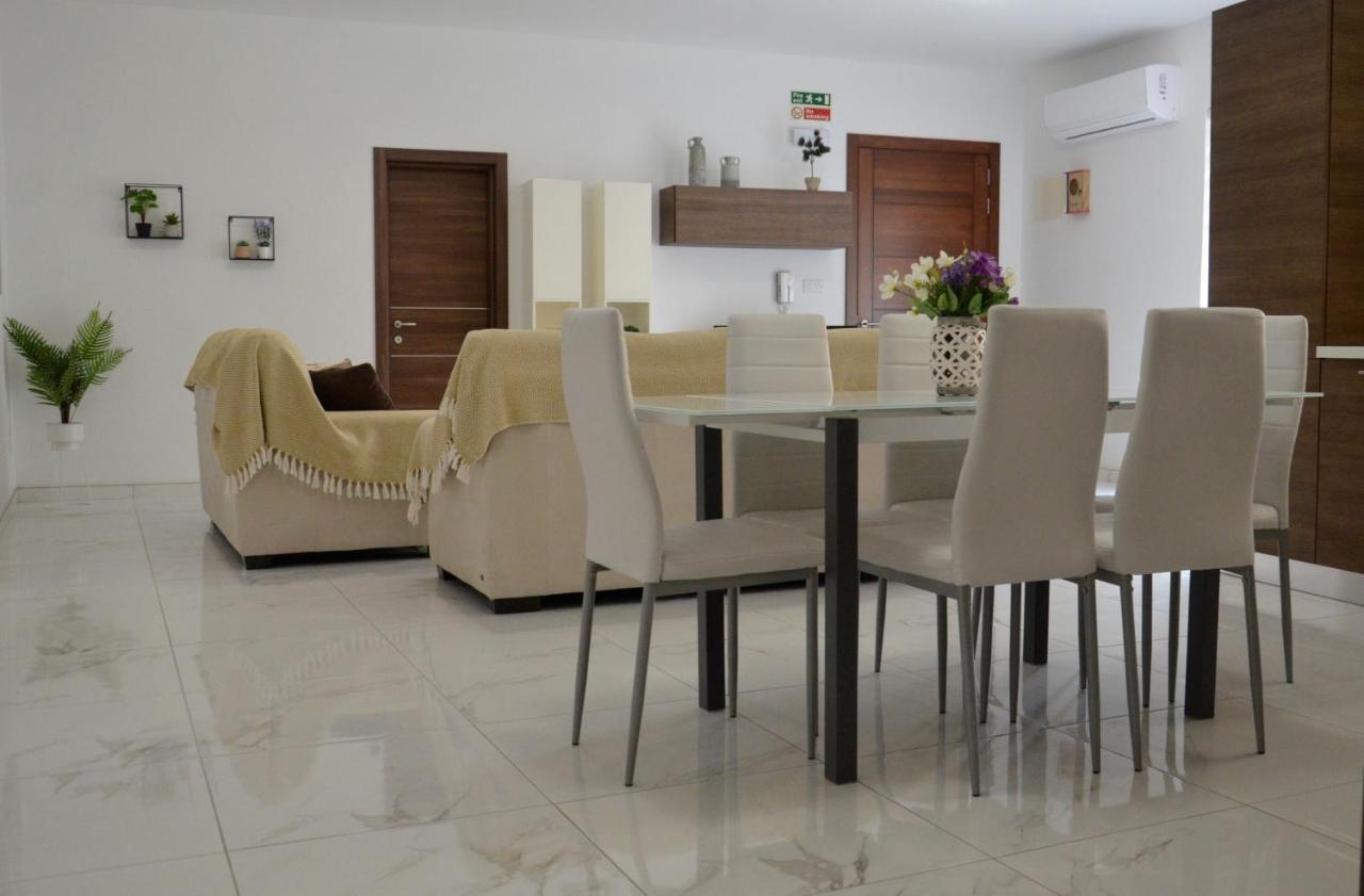 Lorenza Letting Apartment Marsaxlokk Bagian luar foto