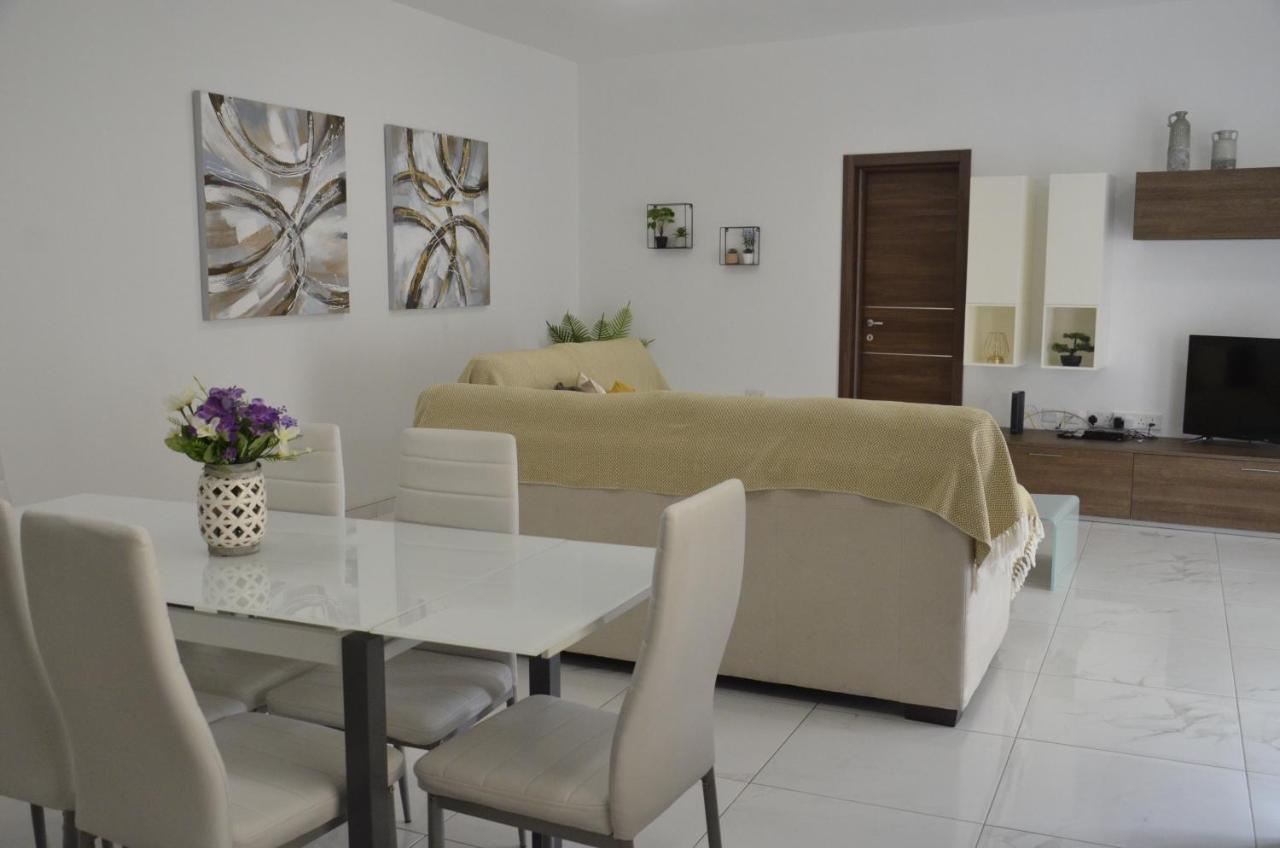 Lorenza Letting Apartment Marsaxlokk Bagian luar foto